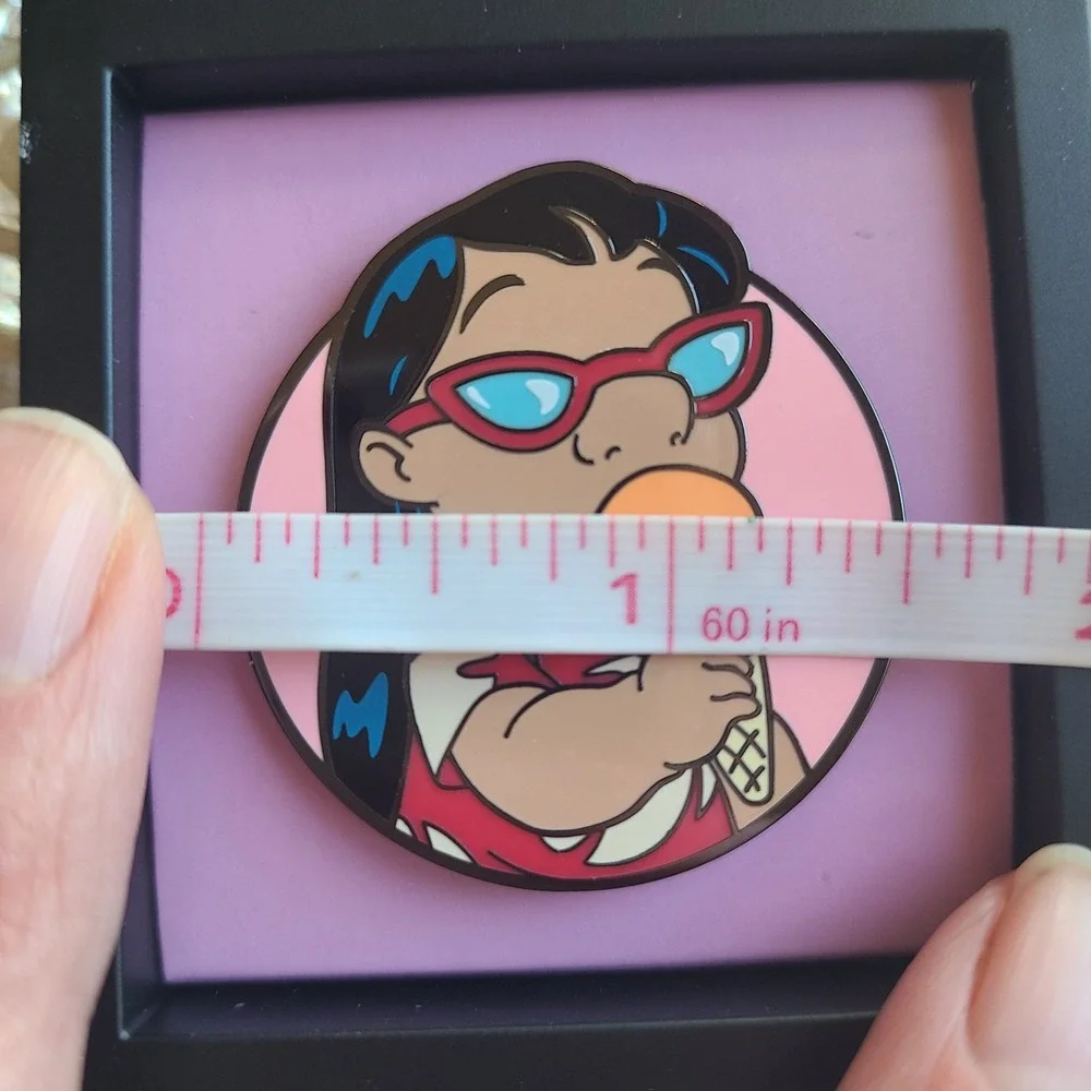 FiGPiN Mystery Mini - Lilo & Stitch Series 1 - Lilo‎ Sunglasses Ice Cream Pin